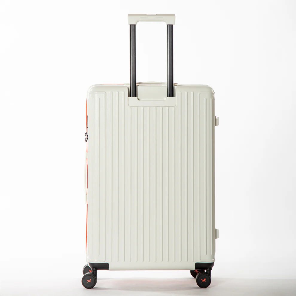 38a20b9e-ff64-49aa-baff-1071cdf7de85/whit04.webp